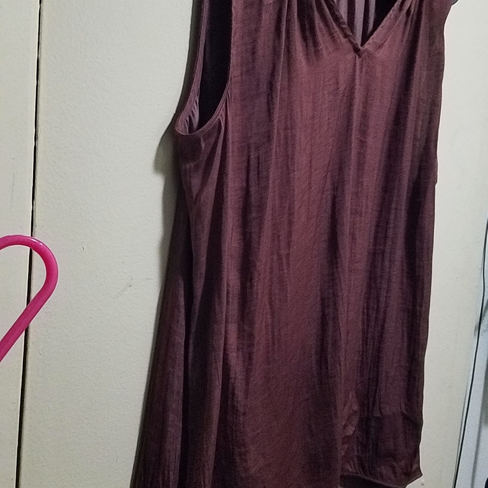 Vera Wang Sleeveless Blouse size Large